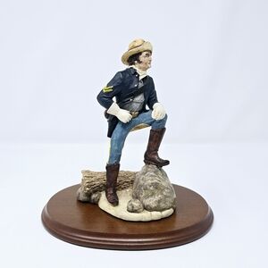 Museum Collections Mike Roche American 1987 Cavalry Officer Figurine Statue Vtg